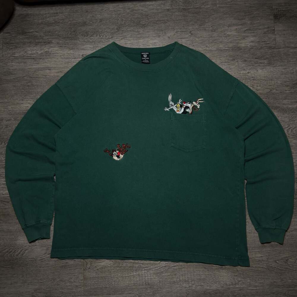 Vintage 90s Warner Bros. Studio Store Looney Tunes Embroidered Pocket Long Sleev